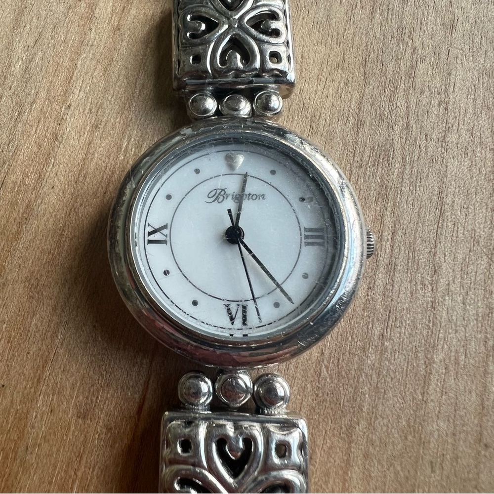 Brighton ladies silver tone donegal bracelet watch NEW BATTERY